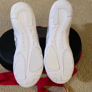 Nfinity Vengeance Size 9